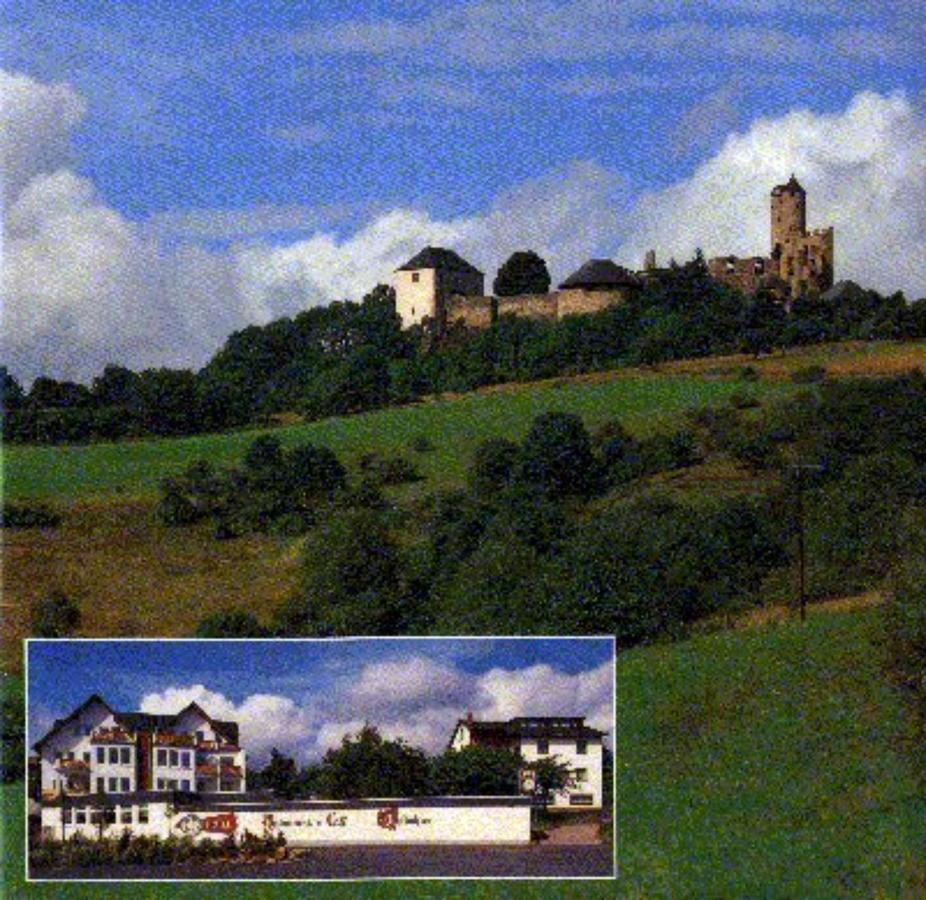 Gast- Und Gastehaus Simon Hotel Greifenstein Exterior photo